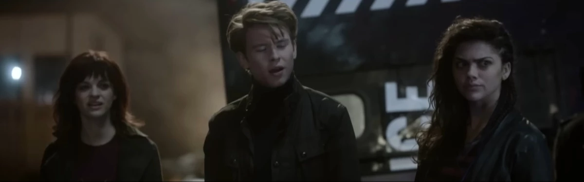 Транс, би* и Миша Коллинз в дебютном трейлере «Рыцарей Готэма» от The CW