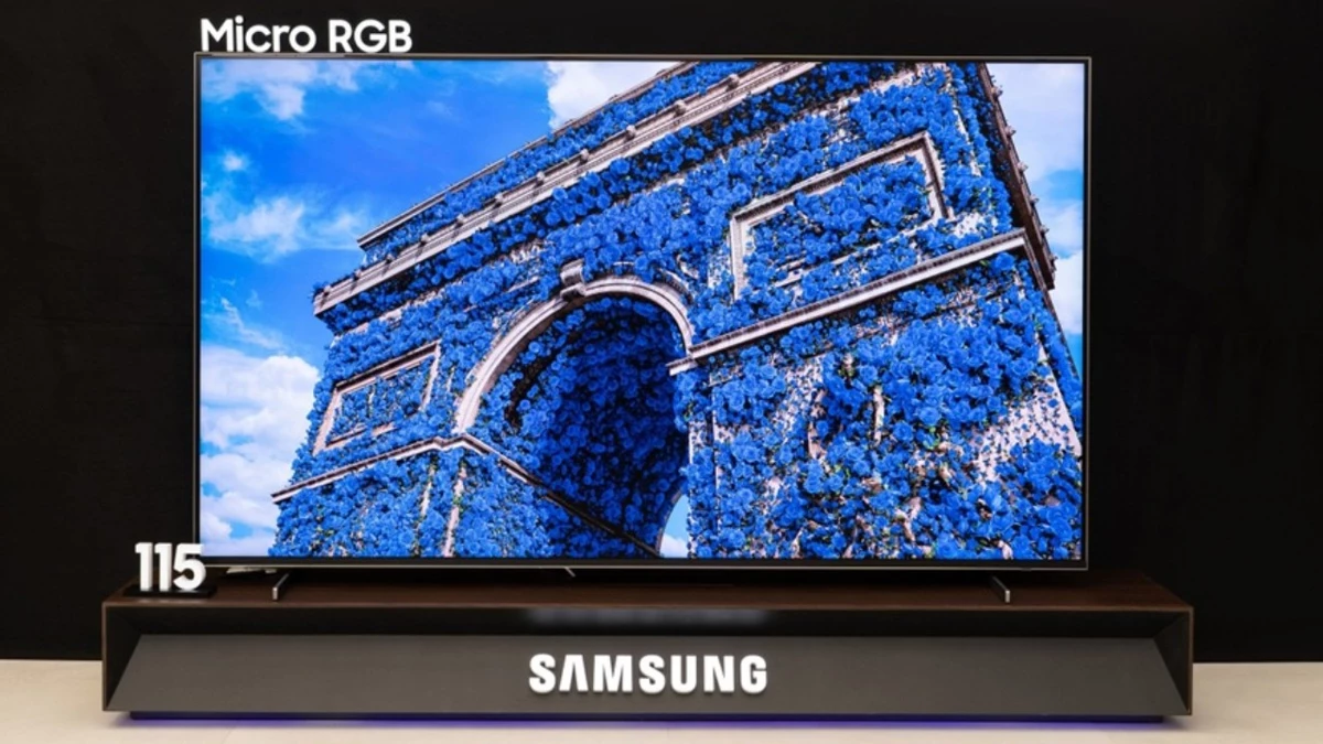 Samsung представила первый в мире дисплей Micro RGB Samsung представила первый в мире дисплей Micro RGB