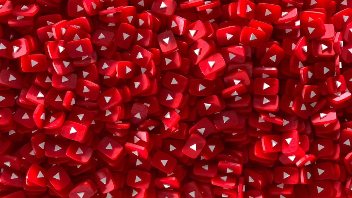 Скандал: YouTube без согласия авторов приукрашивает их видео ИИ-макияжем Скандал: YouTube без согласия авторов приукрашивает их видео ИИ-макияжем