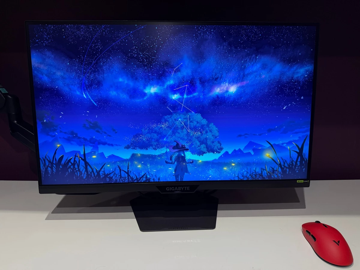 Обзор GIGABYTE M27Q2 QD — быстрая IPS матрица с квантовыми точками