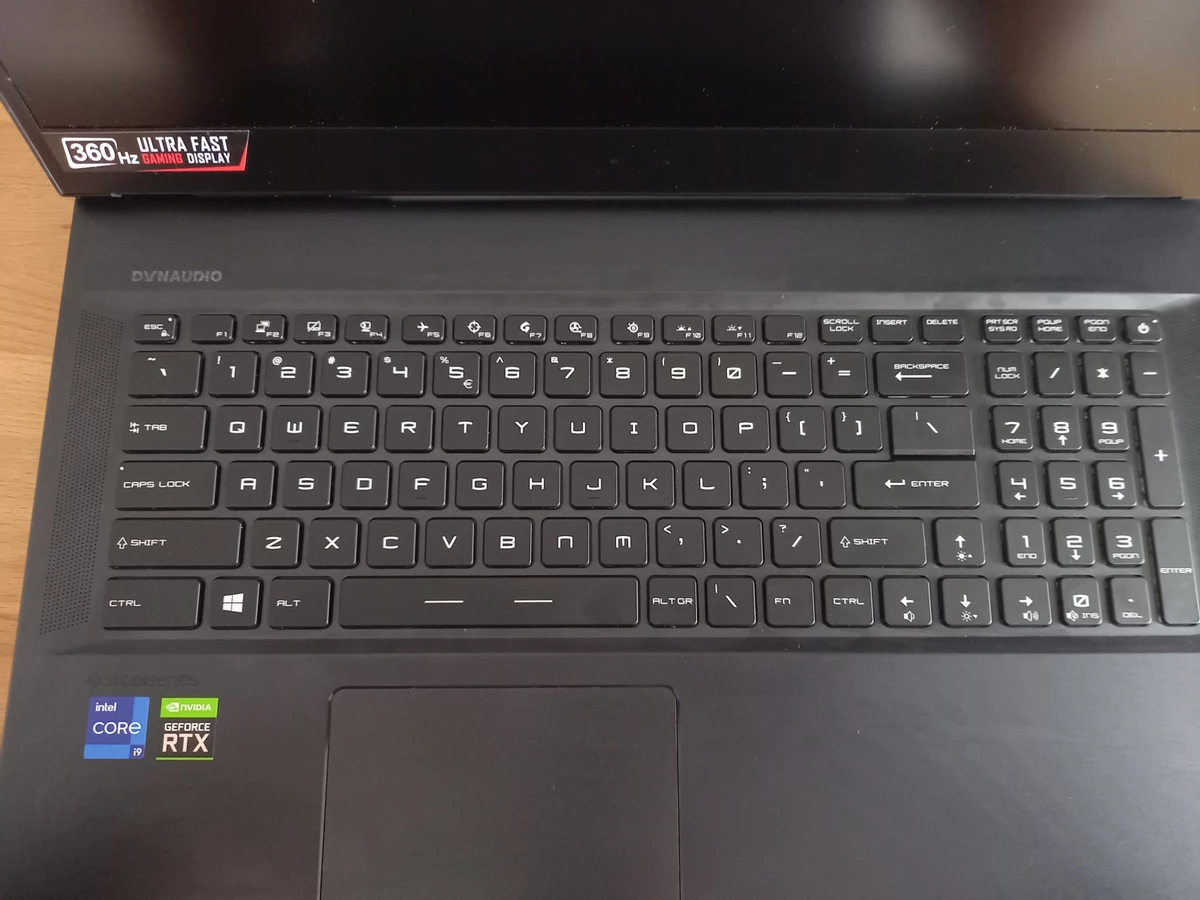 Обзор мощного игрового ноутбука MSI GE76 Raider 11UH Обзор мощного игрового ноутбука MSI GE76 Raider 11UH