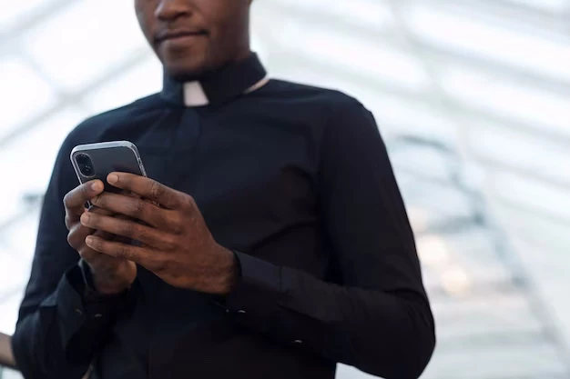 Apple против эротики и в целом наготы — в iOS 17 обнаружили встроенный фильтр подобного контента Apple против эротики и в целом наготы — в iOS 17 обнаружили встроенный фильтр подобного контента