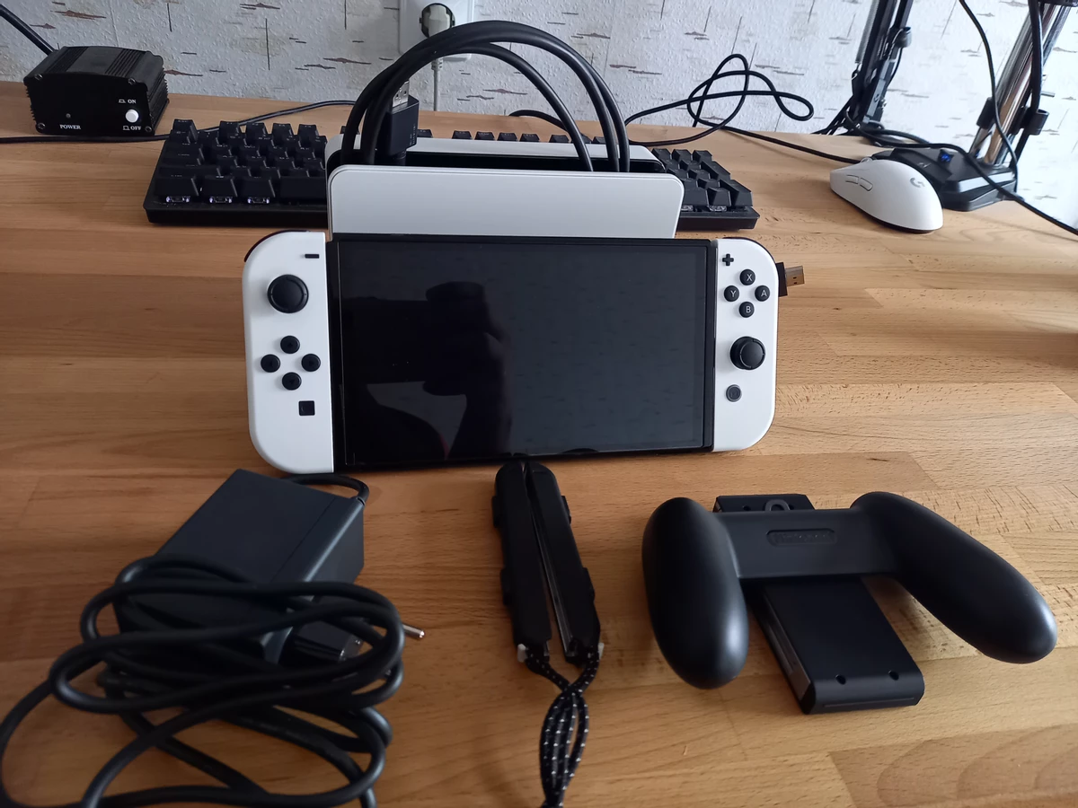 Обзор Nintendo Switch OLED - практически идеальная версия гибридной консоли Обзор Nintendo Switch OLED - практически идеальная версия гибридной консоли