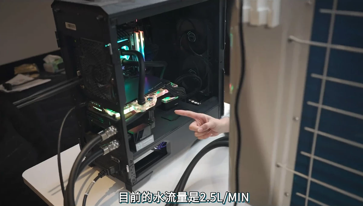 Вот так надо охлаждать RTX 5090 — к RTX 4090 прикрутили кондиционер Вот так надо охлаждать RTX 5090 — к RTX 4090 прикрутили кондиционер