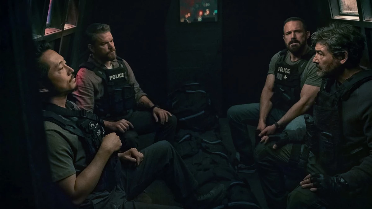 Бен Аффлек и Мэтт Дэймон из полиции Майами в дебютном трейлере «Лакомого куска» от Netflix Бен Аффлек и Мэтт Дэймон из полиции Майами в дебютном трейлере «Лакомого куска» от Netflix