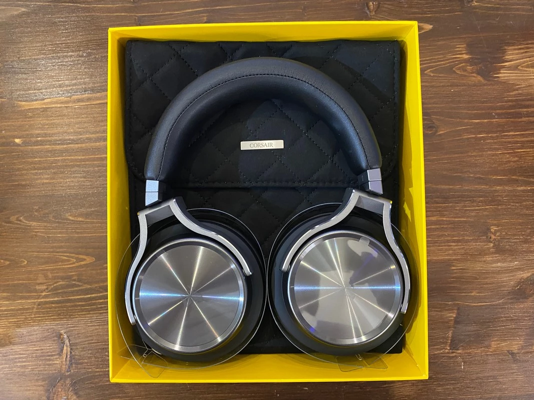 Обзор игровой гарнитуры Corsair Virtuoso RGB Wireless Обзор игровой гарнитуры Corsair Virtuoso RGB Wireless