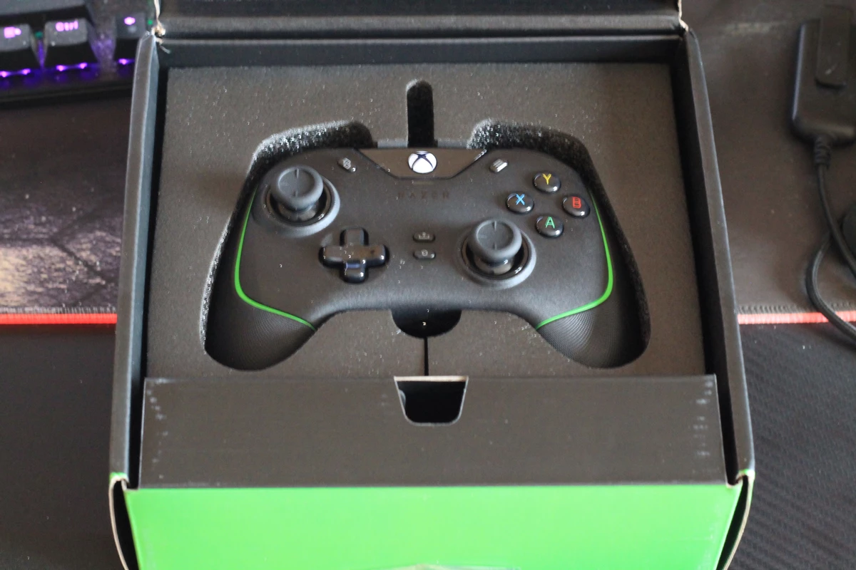 Обзор Razer Wolverine V2 - шикарный геймпад для Xbox Series XlS Обзор Razer Wolverine V2 - шикарный геймпад для Xbox Series XlS