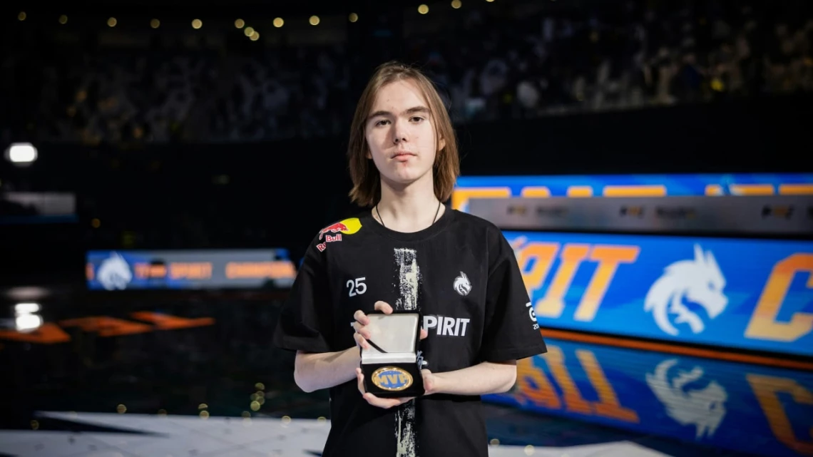 Российская киберспортивная команда Team Spirit забрала $500 000, разорвав FaZe в финале турнира по CS2 Российская киберспортивная команда Team Spirit забрала $500 000, разорвав FaZe в финале турнира по CS2