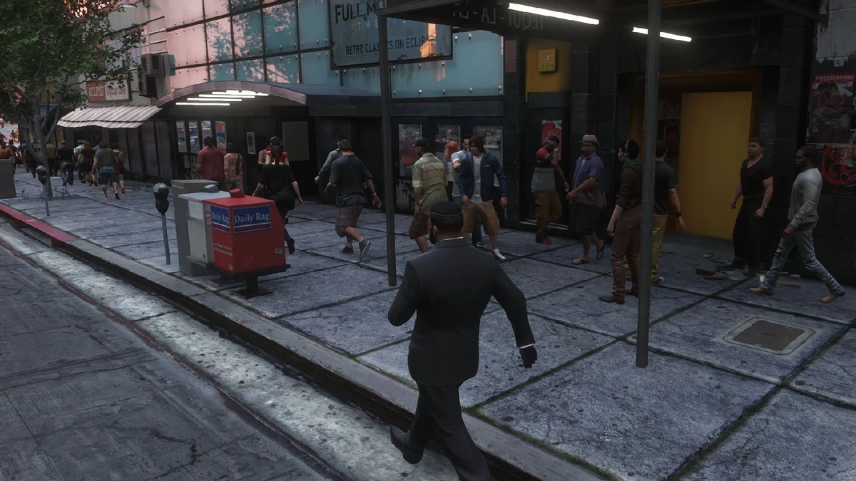 Новый мод GTA V Enhanced позволяет увеличить толпы пешеходов