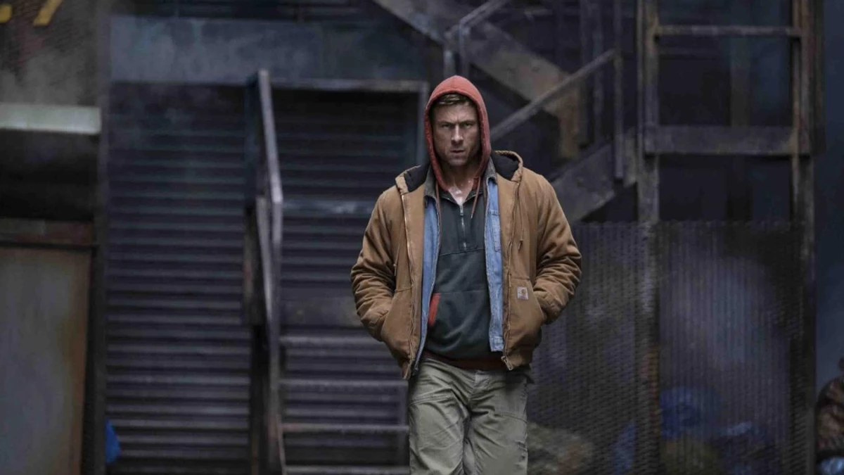 Не добежал: новый Бегущий человек беспросветно провалился в прокате Не добежал: новый Бегущий человек беспросветно провалился в прокате