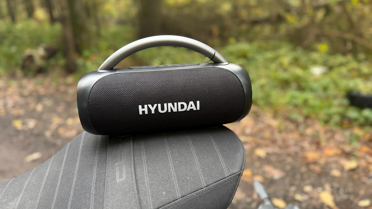Обзор портативной колонки Hyundai H-PS1026: музыка с собой в любую погоду