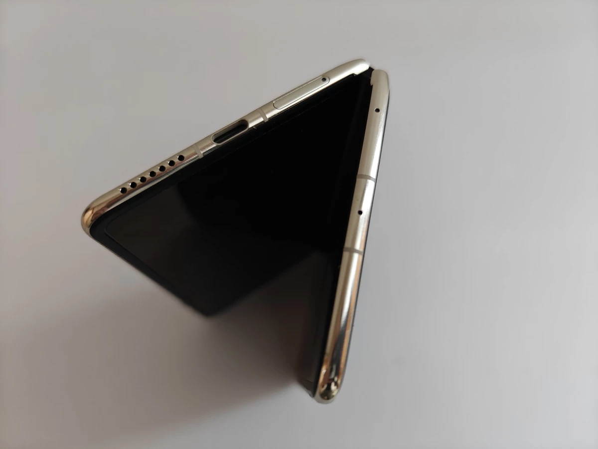 Обзор смартфона Huawei Mate X6 — раскладушки возвращаются Обзор смартфона Huawei Mate X6 — раскладушки возвращаются