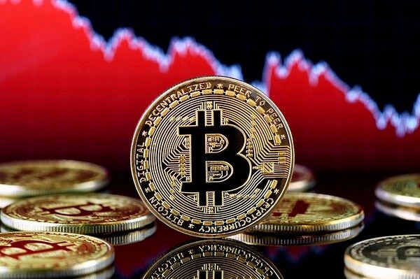 Bitcoin продолжает дешеветь на фоне новостей о банкротстве биржи FTX Bitcoin продолжает дешеветь на фоне новостей о банкротстве биржи FTX
