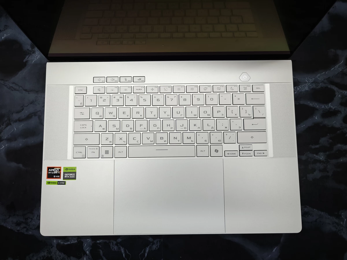 Обзор ASUS ROG Zephyrus G16 (GA605) — тонкий, легкий, игровой Обзор ASUS ROG Zephyrus G16 (GA605) — тонкий, легкий, игровой