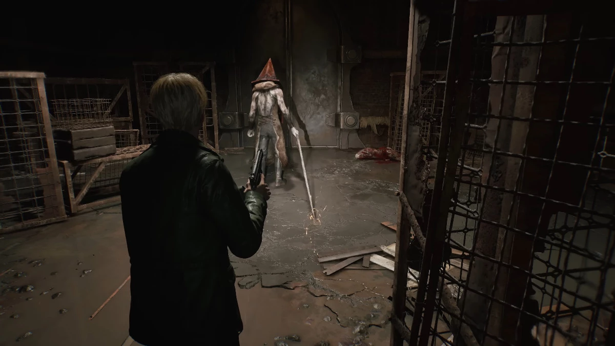 Битва с Пирамидоголовым из Silent Hill 2 Битва с Пирамидоголовым из Silent Hill 2