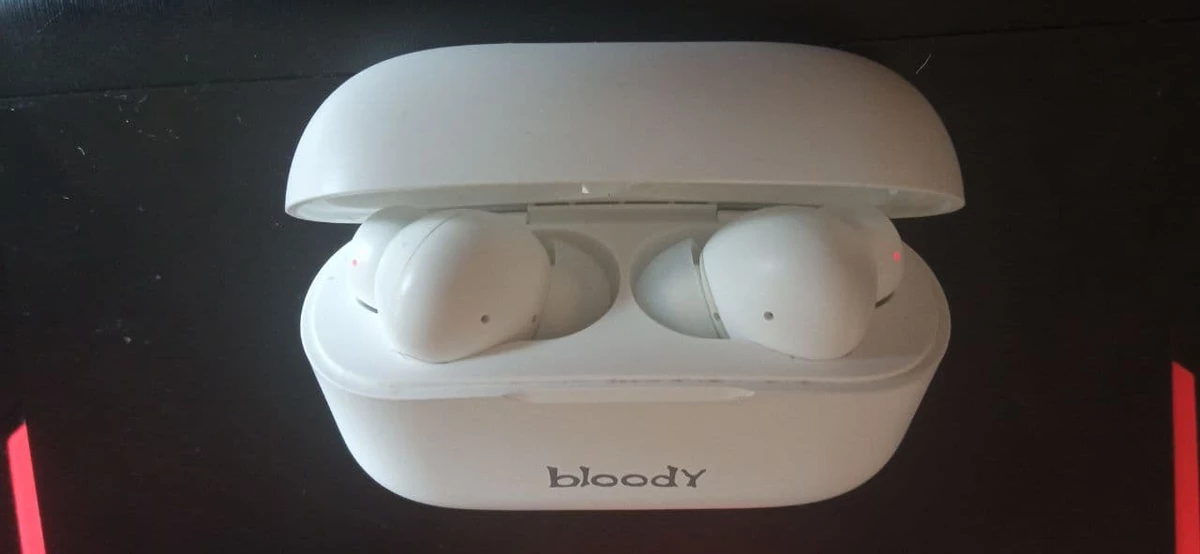 Обзор беспроводной гарнитуры Bloody M30 Обзор беспроводной гарнитуры Bloody M30