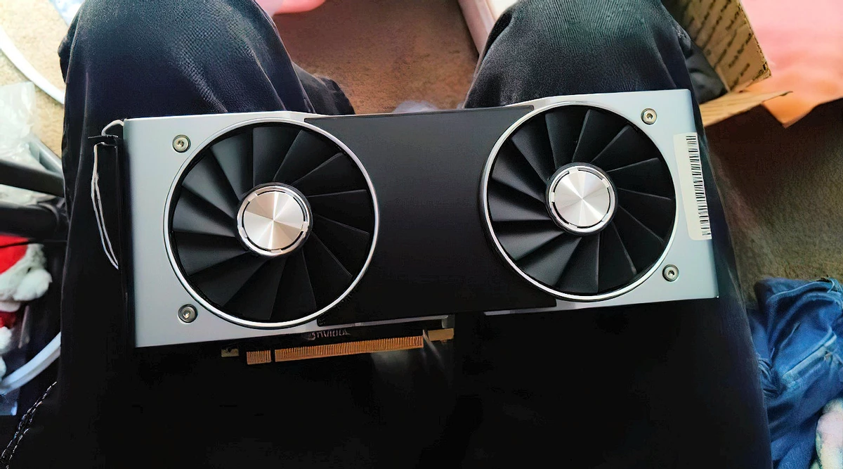 Прототип NVIDIA GTX 2080 Ti заметно мощнее, чем реальная RTX 2080 Ti