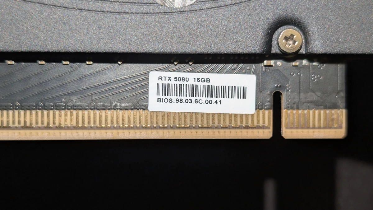 PNY и наклейка раздора — как стикер на контактах RTX 5070 Ti стал причиной вылетов