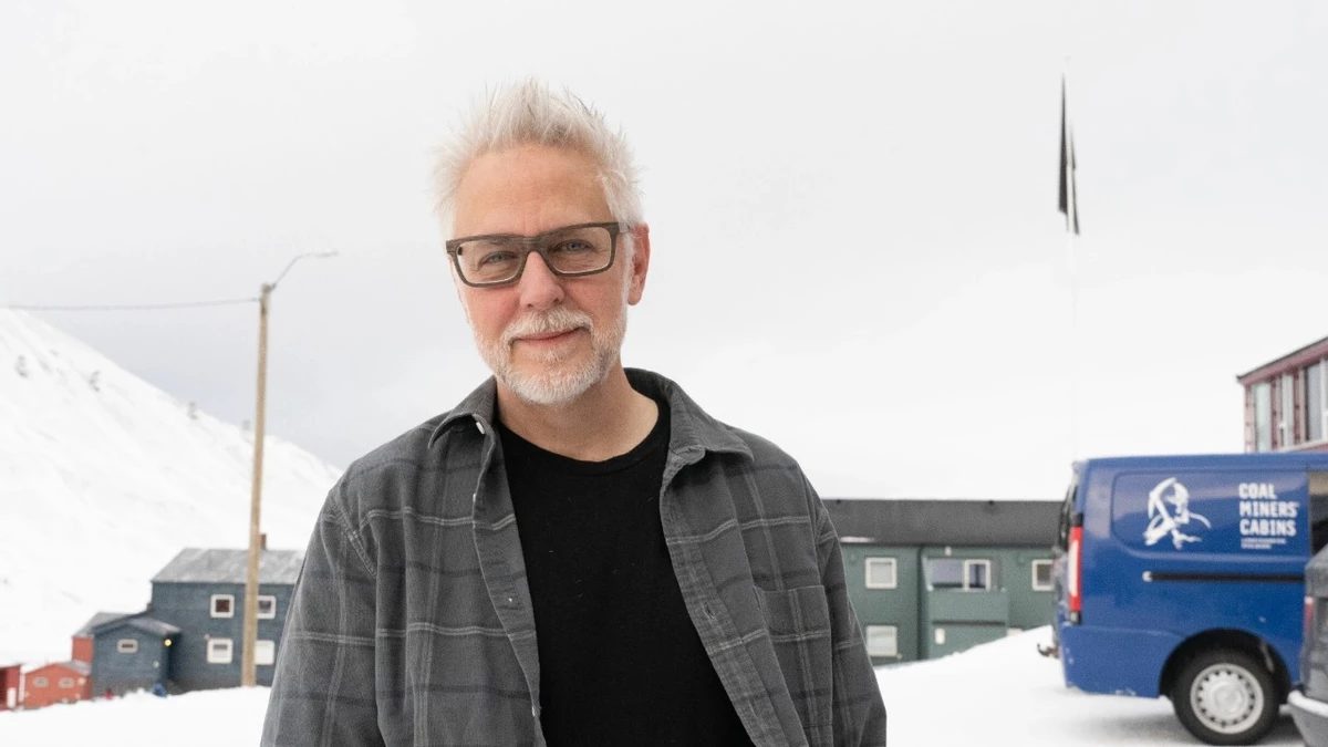 Джеймс Ганн забрался аж на Шпицберген, чтобы отснять Крепость одиночества для «Супермена» Джеймс Ганн забрался аж на Шпицберген, чтобы отснять Крепость одиночества для «Супермена»