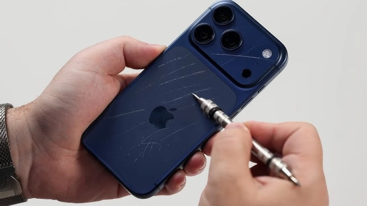 Покупатели iPhone 17 сообщают о проблемах с устойчивостью к царапинам