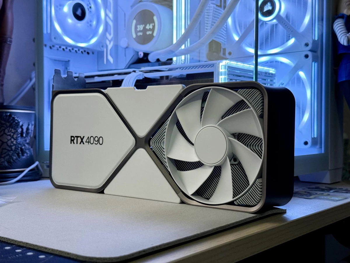 Энтузиаст перекрасил NVIDIA RTX 5080 Founders Edition в белый, вызвав восхищение в сети Энтузиаст перекрасил NVIDIA RTX 5080 Founders Edition в белый, вызвав восхищение в сети