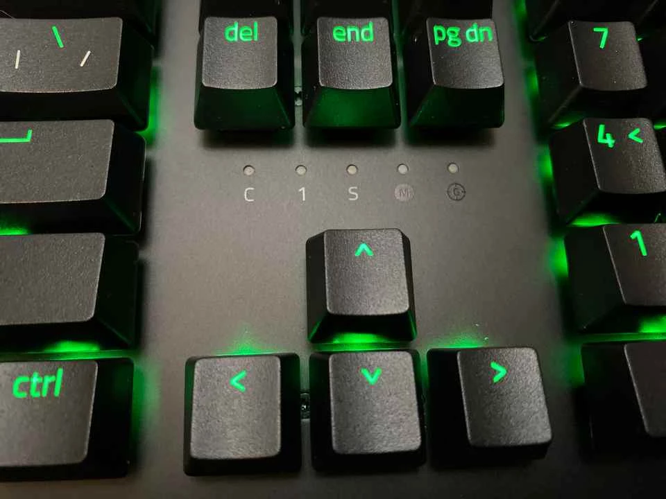 Обзор флагманской игровой клавиатуры Razer Huntsman V2 Analog — ультимативная игровая клавиатура Обзор флагманской игровой клавиатуры Razer Huntsman V2 Analog — ультимативная игровая клавиатура