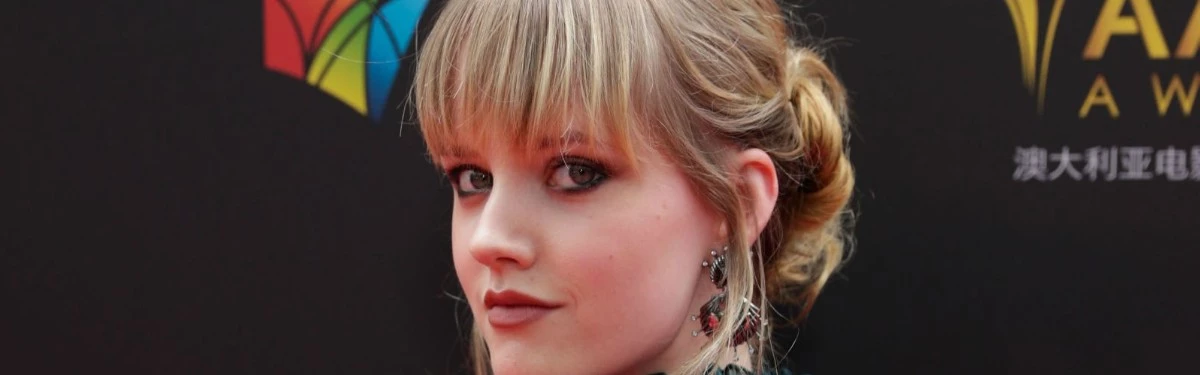 Одну из ролей во «Властелине колец» от Amazon сыграет Маркелла Кавена Одну из ролей во «Властелине колец» от Amazon сыграет Маркелла Кавена