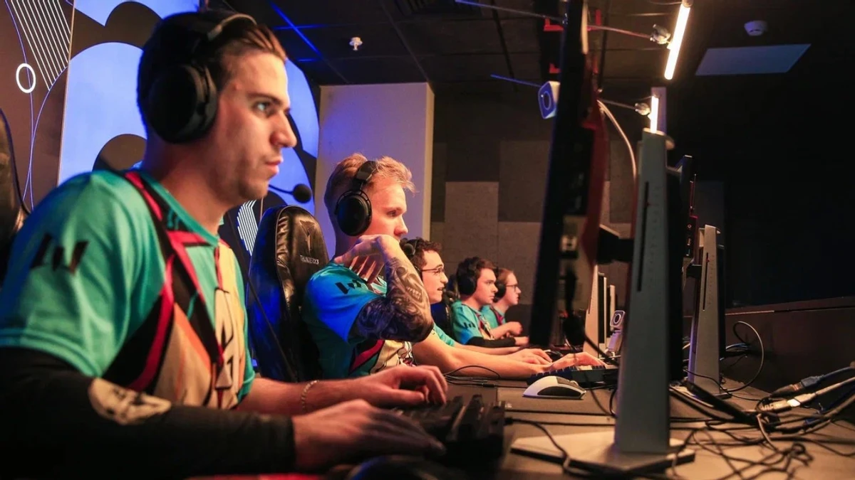 Старт главного киберспортивного события по Warface — LAN-финал Astrum League Championship в Москве Старт главного киберспортивного события по Warface — LAN-финал Astrum League Championship в Москве