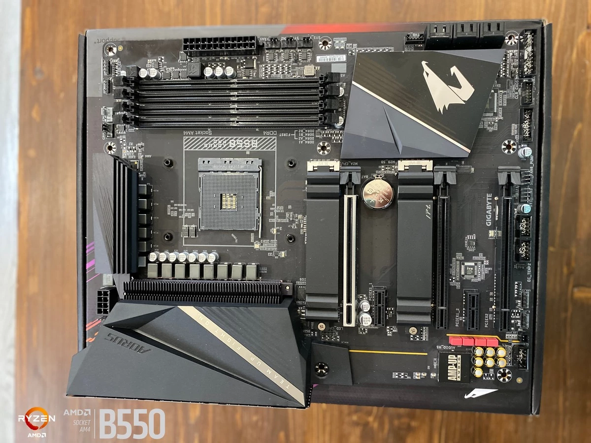 Материнская плата GIGABYTE B550 AORUS PRO — новое поколение матплат для нового поколения процессоров Материнская плата GIGABYTE B550 AORUS PRO — новое поколение матплат для нового поколения процессоров
