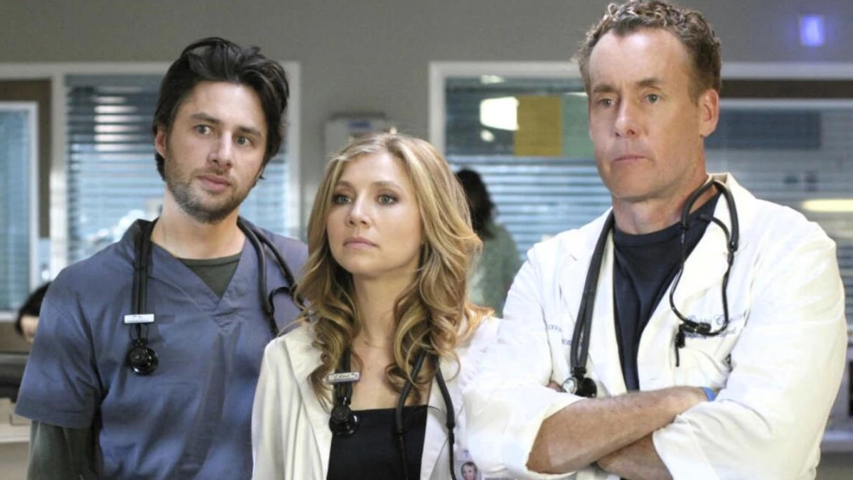 Спустя 16 лет культовый сериал «Клиника» вернулся на экраны Спустя 16 лет культовый сериал «Клиника» вернулся на экраны