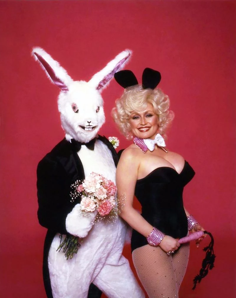Как-то раз на Хэллоуин мама нарядила маленького Киану Ривза кроликом из Playboy Как-то раз на Хэллоуин мама нарядила маленького Киану Ривза кроликом из Playboy