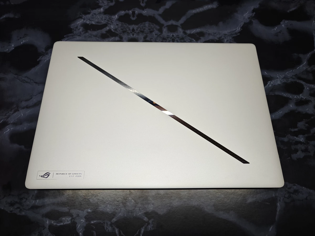 Обзор ASUS ROG Zephyrus G16 (GA605) — тонкий, легкий, игровой Обзор ASUS ROG Zephyrus G16 (GA605) — тонкий, легкий, игровой