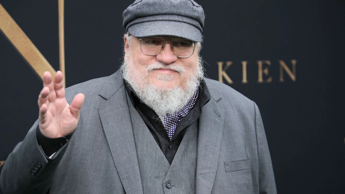 Самый ленивый писатель современности Джордж Мартин оправдывает свою лень проклятием