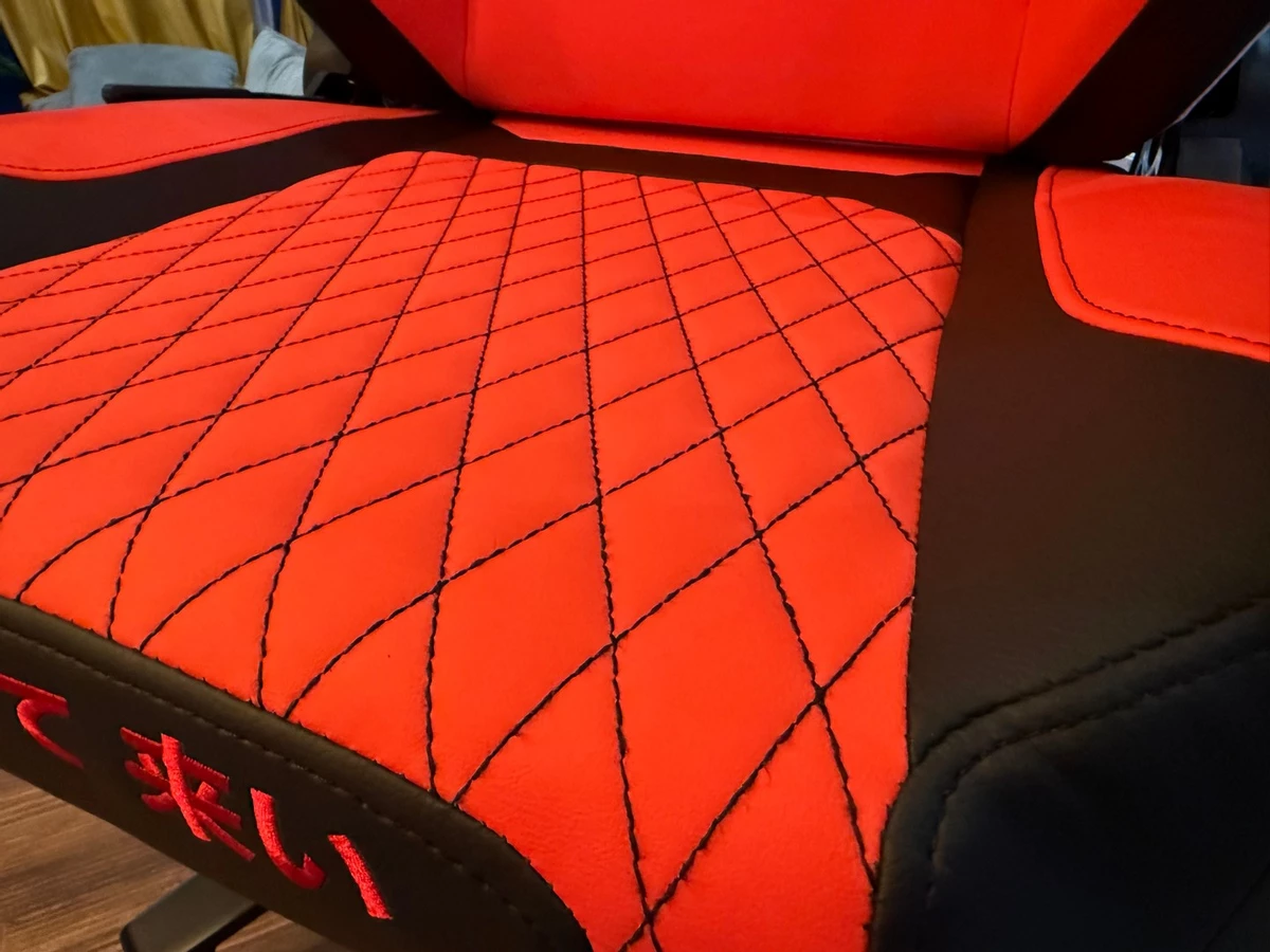 Обзор Zone 51 Yakuza Dragon — игровое кресло, которое невозможно не заметить Обзор Zone 51 Yakuza Dragon — игровое кресло, которое невозможно не заметить