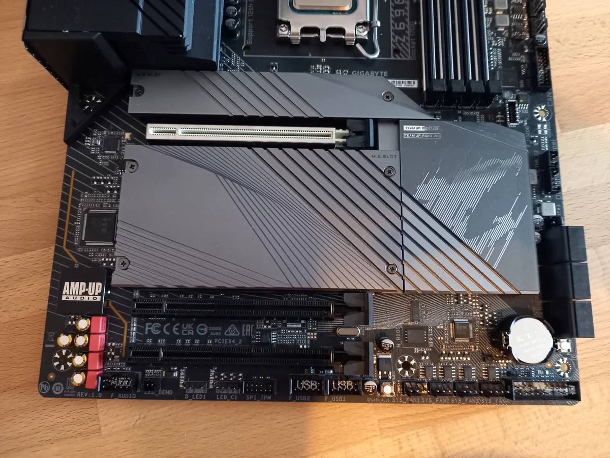 Обзор материнской платы AORUS Z690 PRO Обзор материнской платы AORUS Z690 PRO