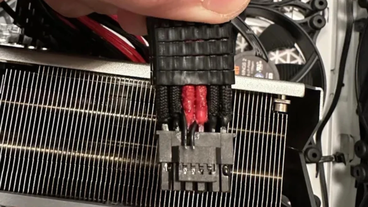 RTX 4090 сотнями попадают в ремонт из-за оплавления коннекторов питания RTX 4090 сотнями попадают в ремонт из-за оплавления коннекторов питания