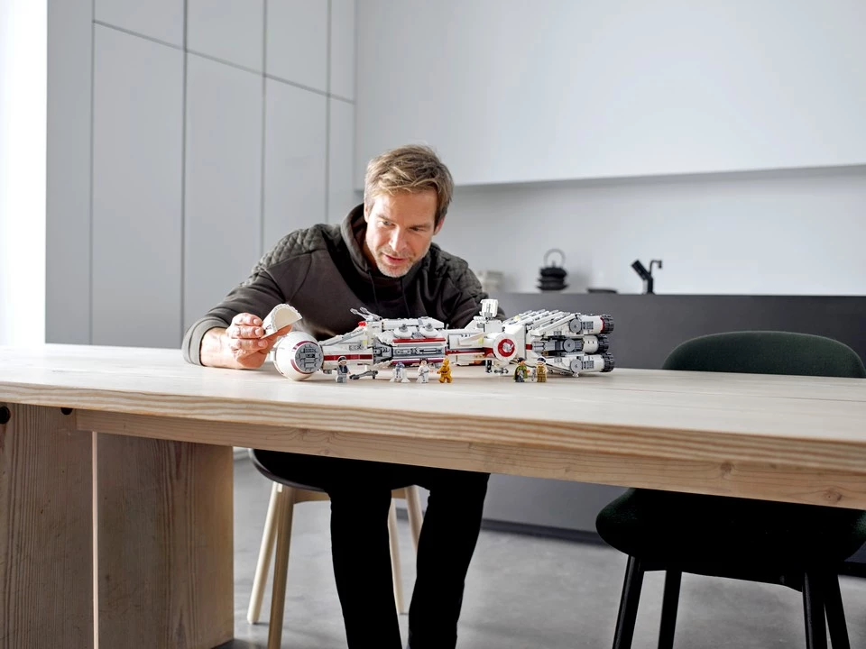 LEGO Group отмечает день запуска первой видеоигры и прорыв в мире цифрового гейминга LEGO Group отмечает день запуска первой видеоигры и прорыв в мире цифрового гейминга