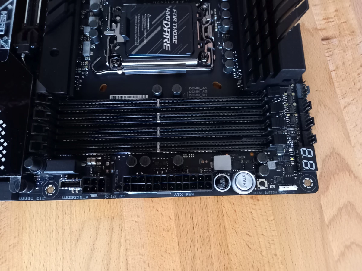 Обзор ROG MAXIMUS Z690 HERO - топовая материнская плата для энтузиастов Обзор ROG MAXIMUS Z690 HERO - топовая материнская плата для энтузиастов