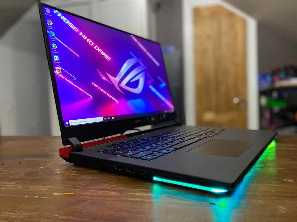 Обзор игрового ноутбука ASUS ROG Strix G17 (G713Q) Обзор игрового ноутбука ASUS ROG Strix G17 (G713Q)