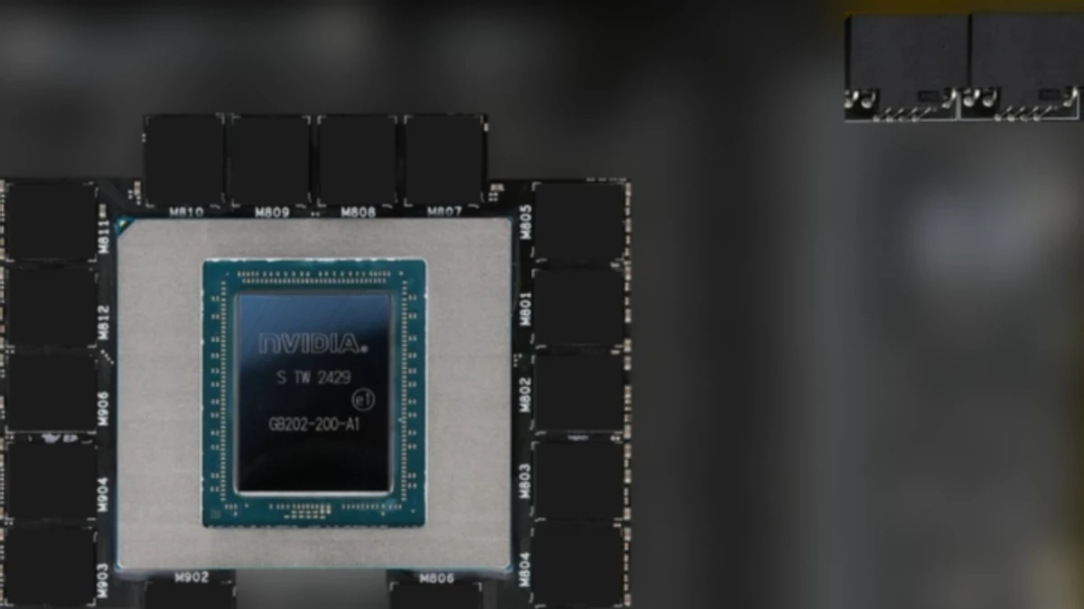 Прототип RTX 5090 Ti/Titan с полным GB202 нуждался в двух 16-pin для питания Прототип RTX 5090 Ti/Titan с полным GB202 нуждался в двух 16-pin для питания