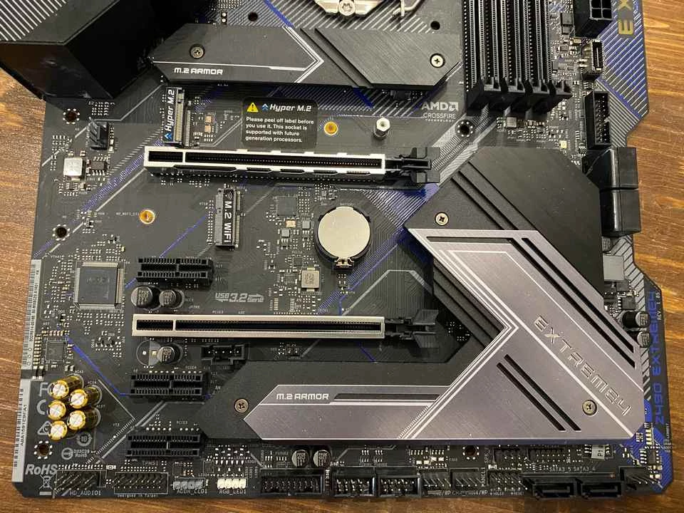 Обзор материнской платы ASRock Z490 Extreme4 — разгони неразгоняемое Обзор материнской платы ASRock Z490 Extreme4 — разгони неразгоняемое