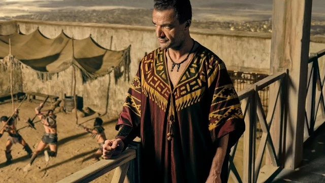 Зрители уже могут ознакомится с новым взглядом на известную историю в сериале "Спартак: Дом Ашура"
