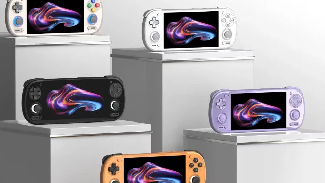 Стартовали предзаказы на карманную консоль Pocket 6 — сразу в двух версиях