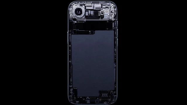 Как и ожидалось, автономность у iPhone 17 Air крайне посредственная — не даром Apple сразу сделали для него внешний аккумулятор
