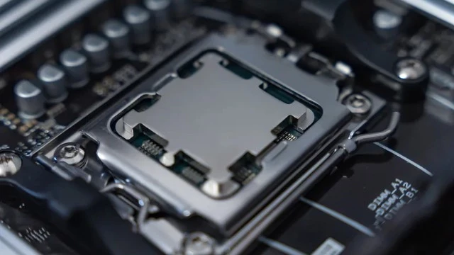 AMD прокомментировала проблему прожарки Ryzen 9800X3D — виноваты производители материнских плат