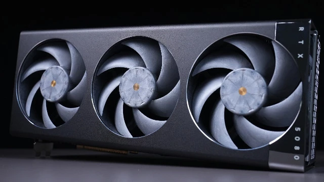 Cooler Master показала огромную RTX 5080 на 4 слота для готовых сборок ПК