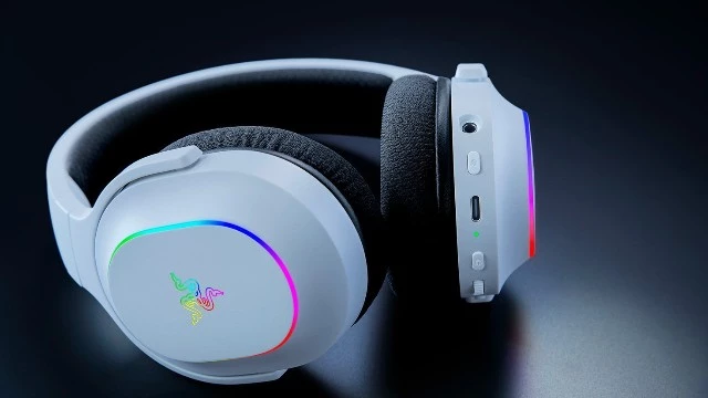 Обзор Razer Barracuda X Chroma: Гарнитура для всех и сразу