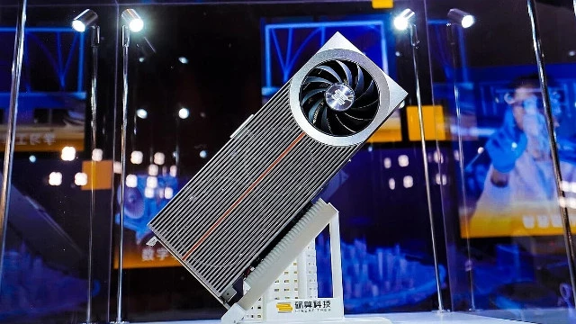 На рынке видеокарт новый игрок: начались поставки в магазины китайской видеокарты Lisuan 7G106