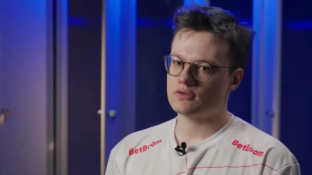 Киберспортсмен Kiritych отказался от $100 млн ради карьеры в Dota 2