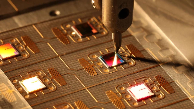 В России появится государственная мегакорпорация для полного цикла производства чипов